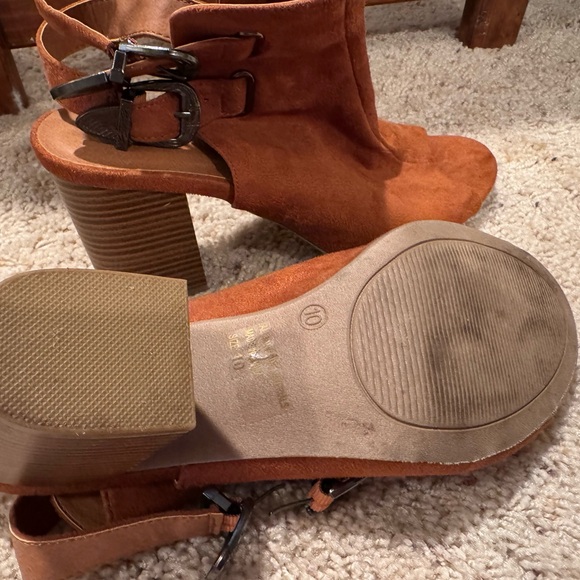 Booties - Picture 3 of 3